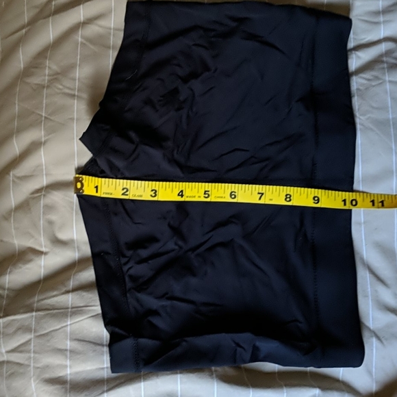 Roxy spandex Shorty - Picture 5 of 5